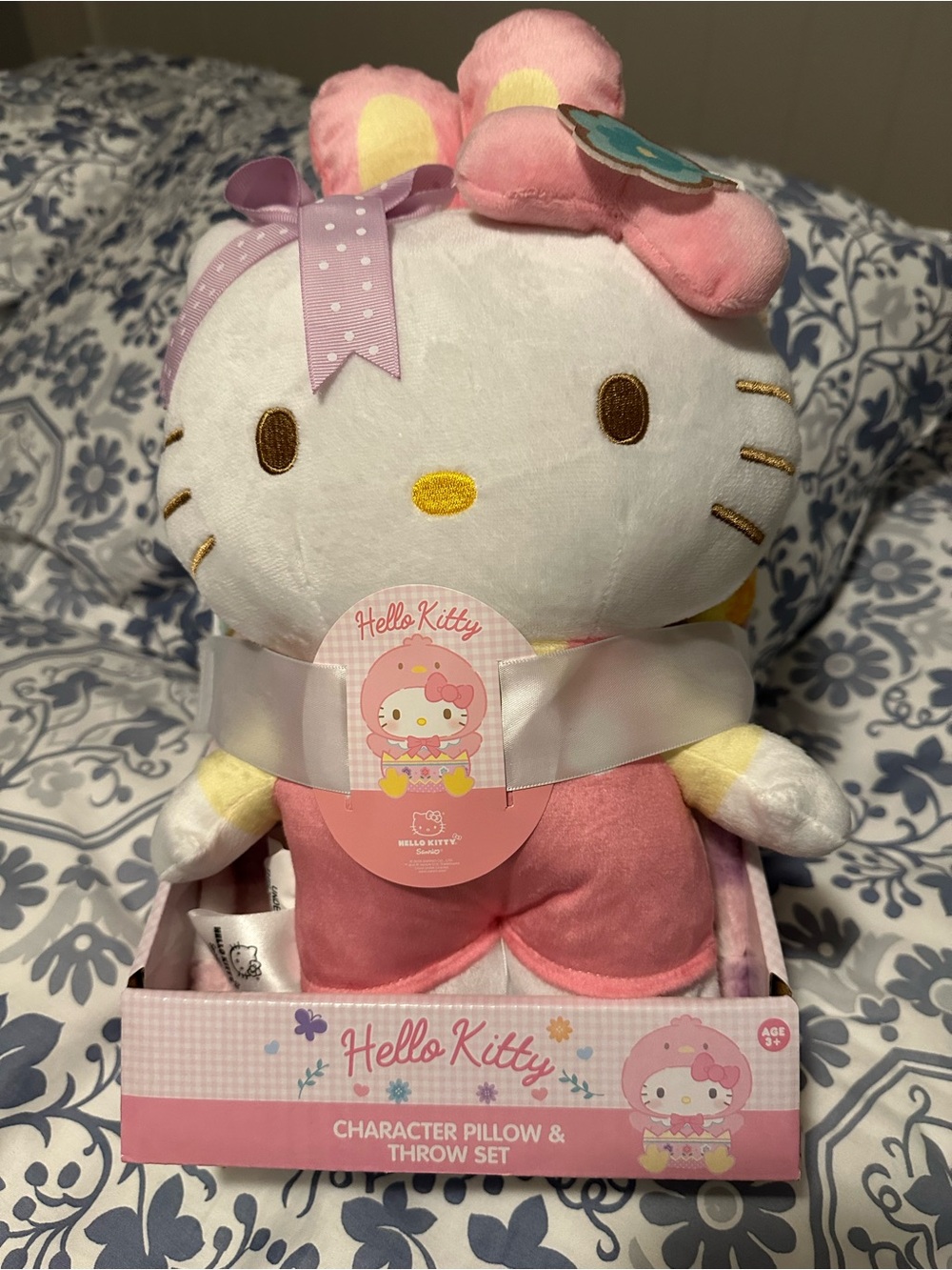 Hello Kitty White and Pink Plush Character Pillow & Throw Set